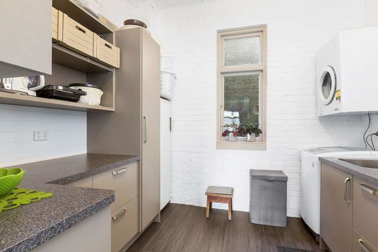 50 Easther Crescent Kew_5