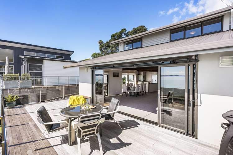 16 Omana Esplanade Maraetai_22