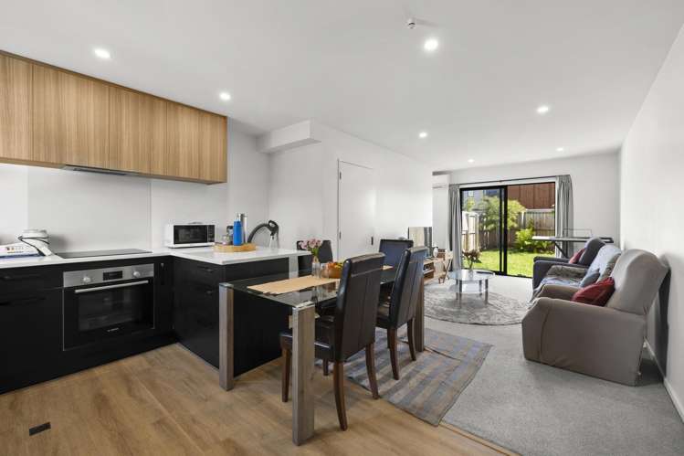 6/15 Bunyan Street Waltham_8