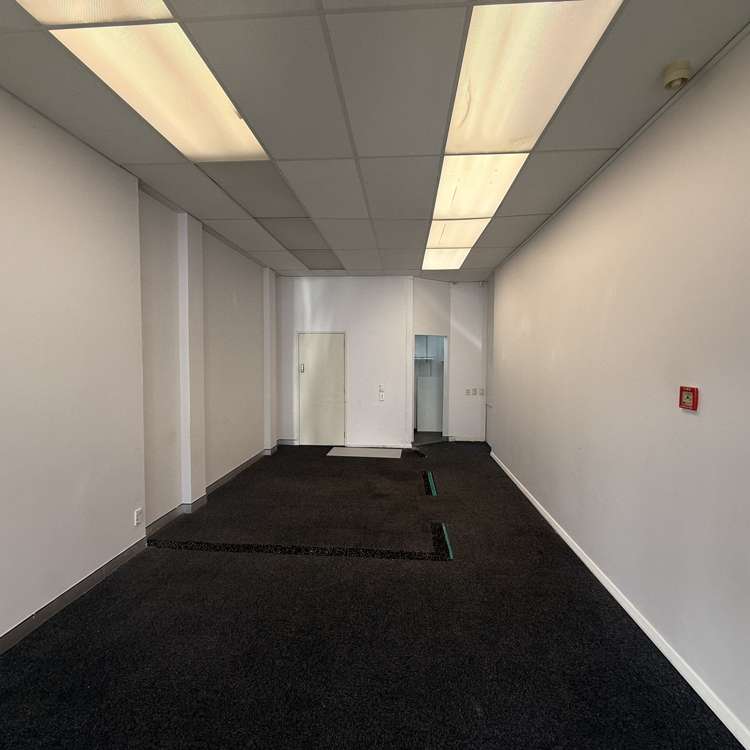 Ground/11 Bay Road Kilbirnie_5