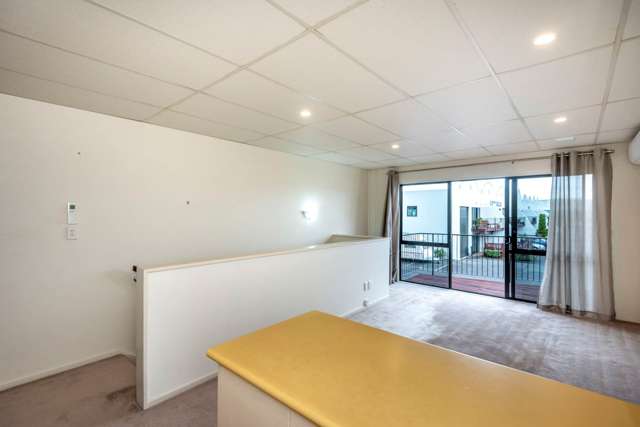 13/10 Airborne Road Albany_4