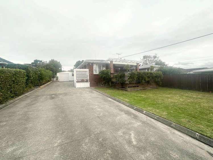 12 Amberley Avenue Te Atatu South_18