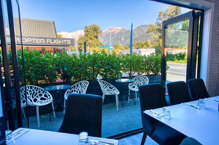 12 Main Road & 2 Condon Street Franz Josef_3