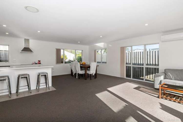 5 Alaina Place_2