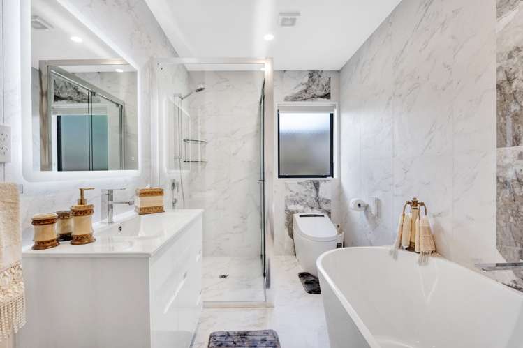 49 Kristin Lane Albany_18