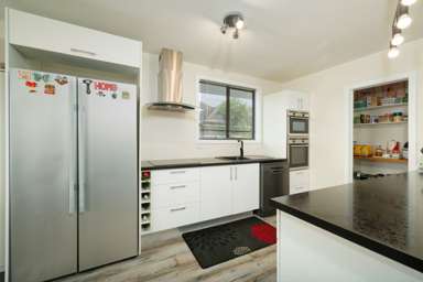 73 Churchill Street_4