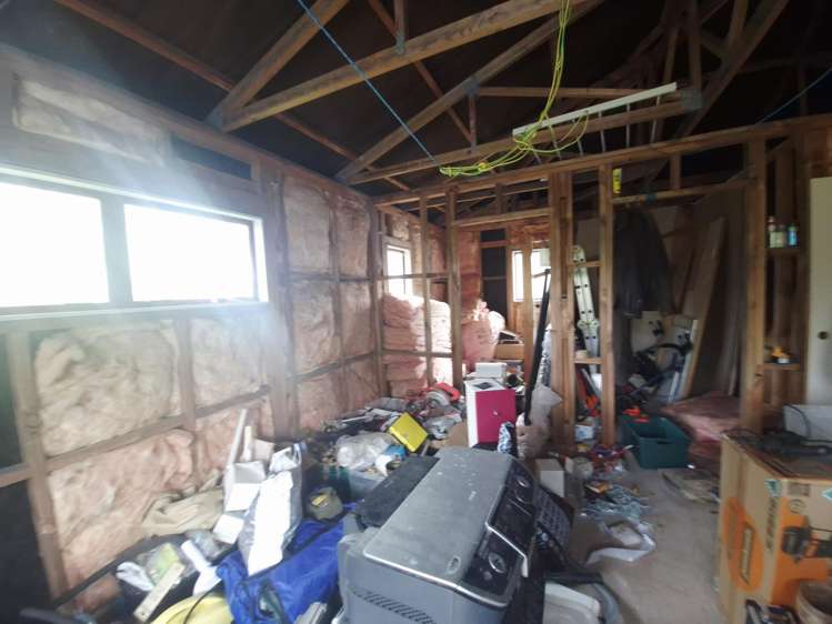 8a Inver Street Glen Eden_5