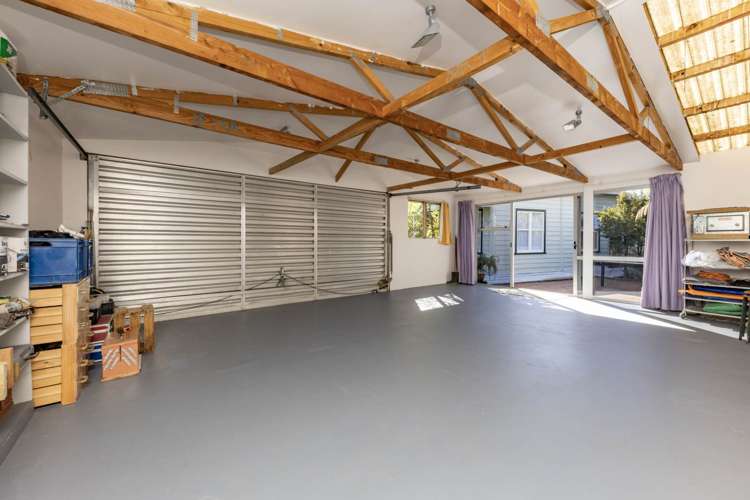 41 Te Ahuahu Road Piha_18