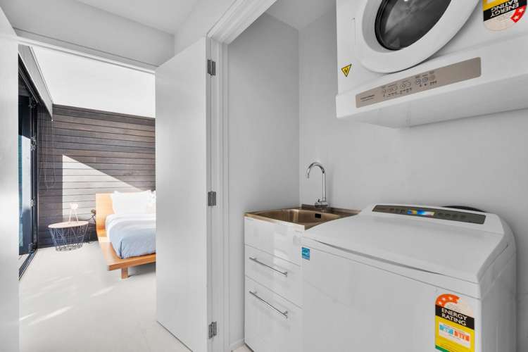 1 Huruhi Road Oneroa_17