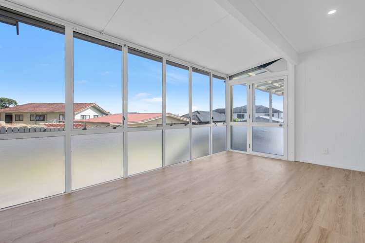 69 Charntay Avenue Clover Park_5