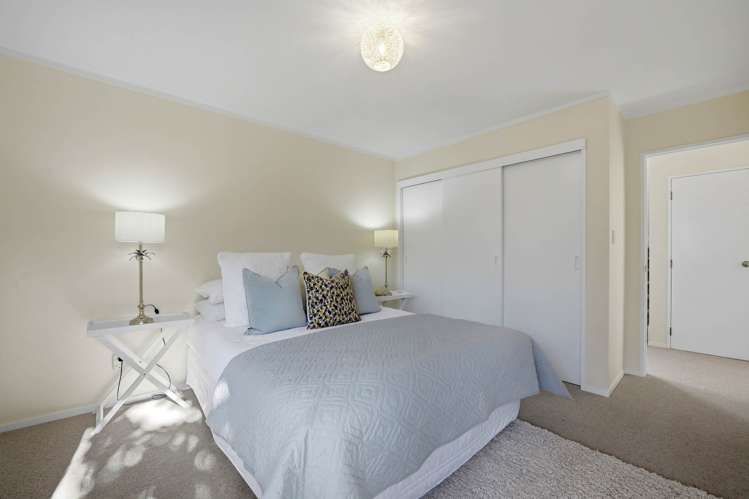 2/1 Aramoana Avenue Devonport_12