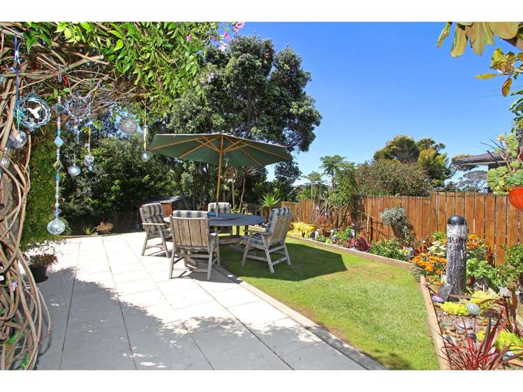 2/871 East Coast Road Northcross_0