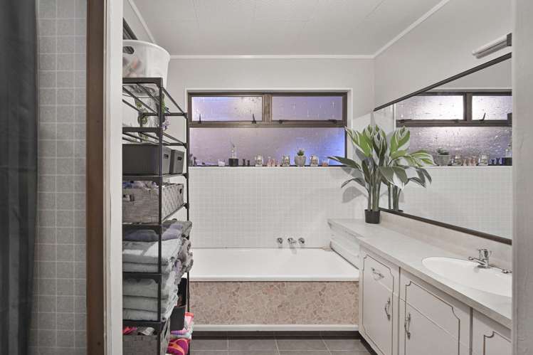 1/1017 Tomoana Road Mahora_7