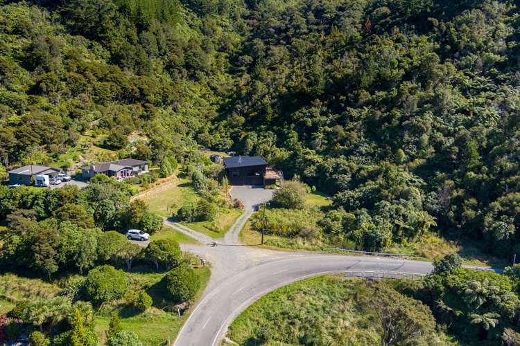 546 Port Underwood Road Whatamango Bay_17