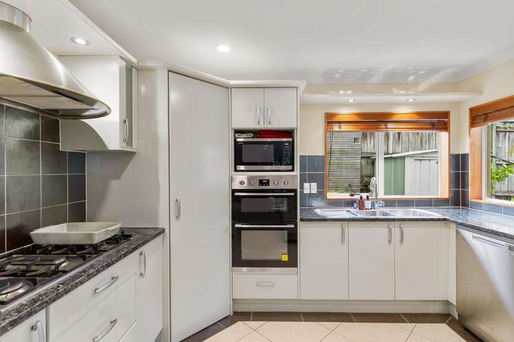 5 Dunvegan Rise East Tamaki Heights_14