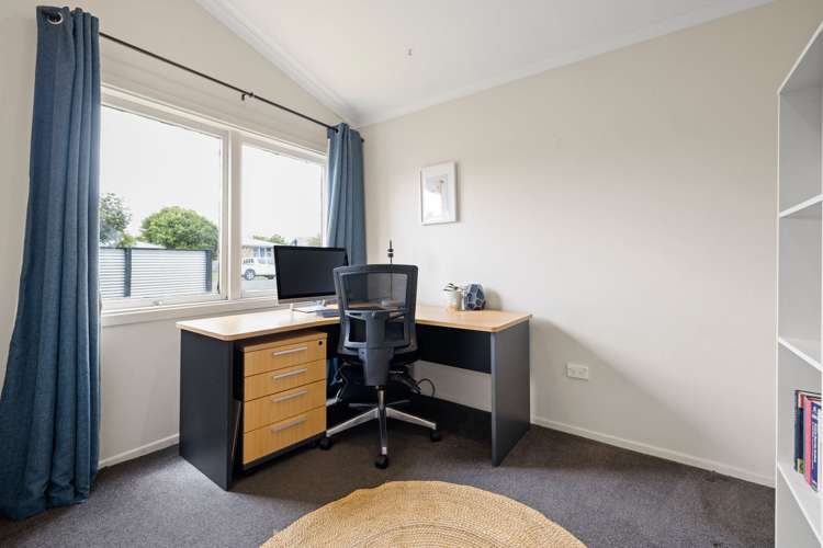 5 Balloch Street Fairfield_16