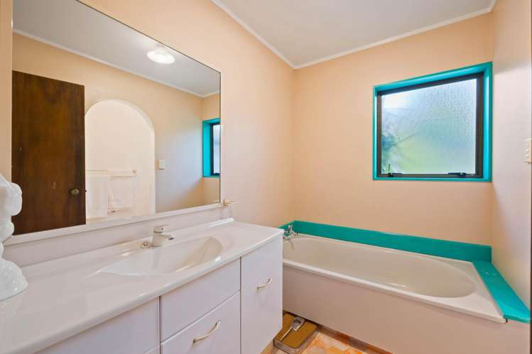 13A Eastwood Rise Browns Bay_20