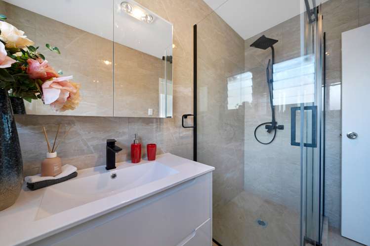 19 Canberra Avenue Lynfield_18