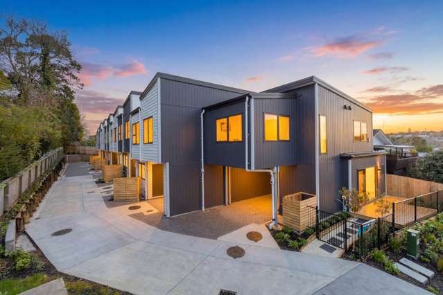 Brand-New Freehold Home in Massey