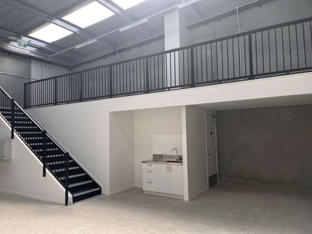 Unit 16, 15 Earthmover Cres Te Rapa_1