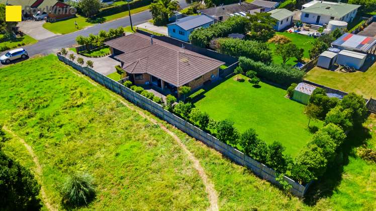 17 Fourth View Avenue Beachlands_29