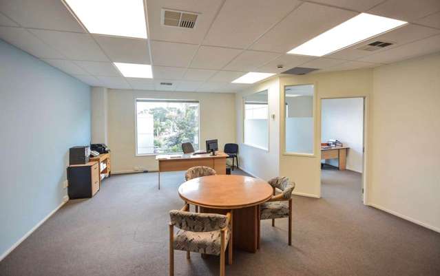 Unit 2C/5 Ceres Court Rosedale_1