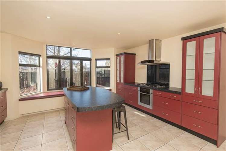 26 Dale Street Albert Town_6