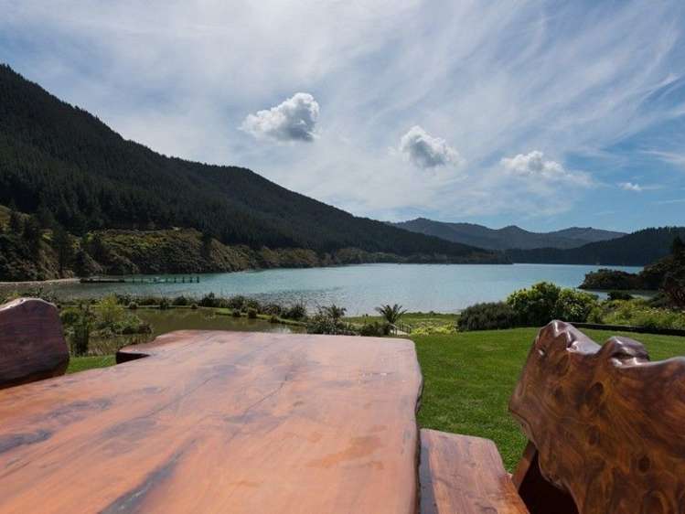 Oyster Bay Queen Charlotte Sound_22