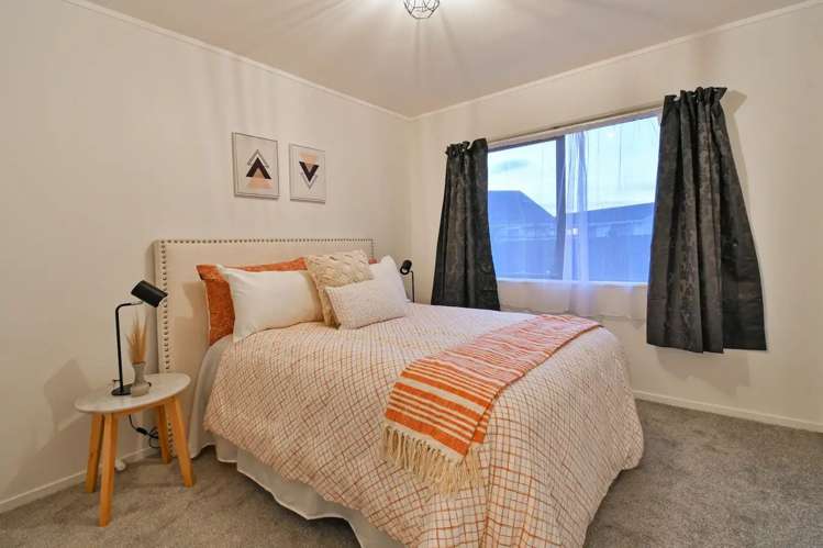 1/14 Hatherley Place Clendon Park_6