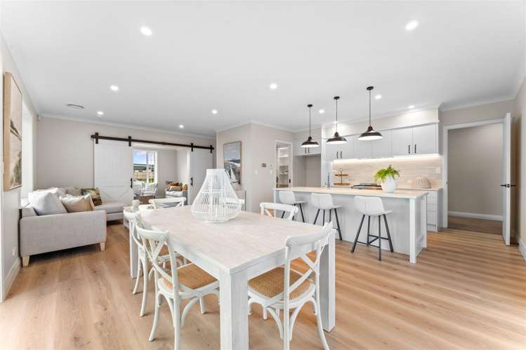 98 Tukutata Crescent Milldale_5