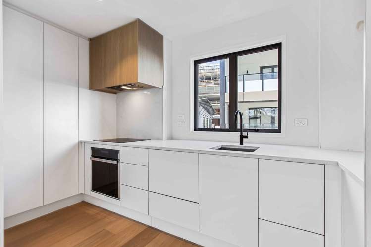 17/8 Dock Street Auckland Central_7