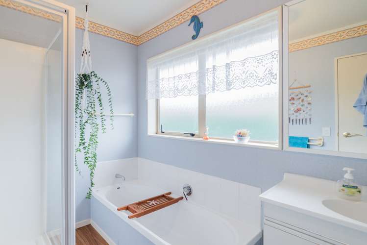 20b Dennis Taylor Court Paraparaumu_12