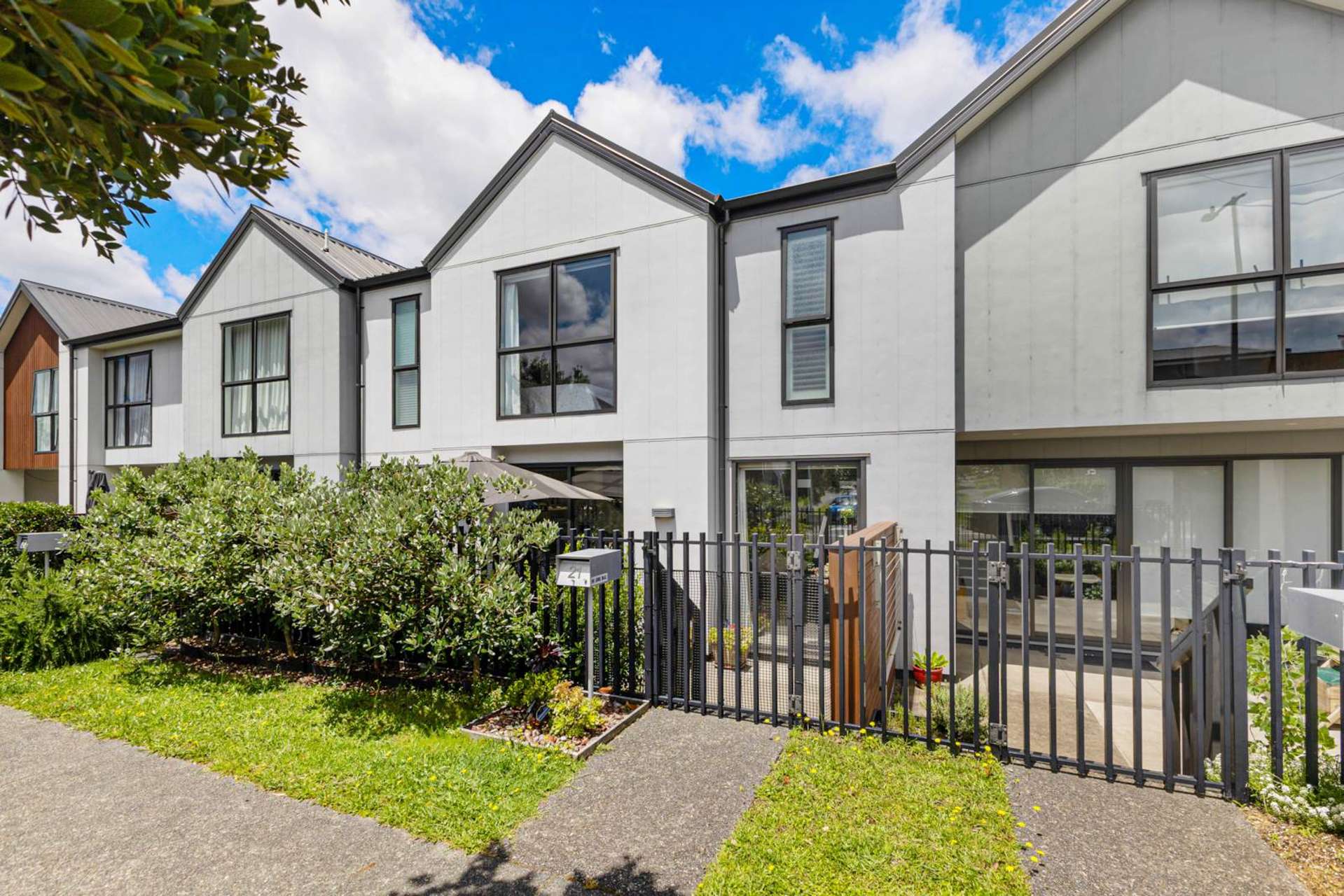21 Gateway Avenue Beachlands_0