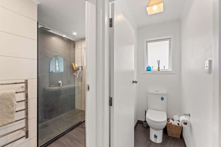 16 Karaka Street Otaki Beach_16