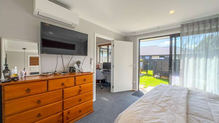4 Hugo Shaw Drive 11373_10