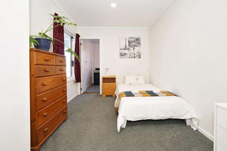 98 Howell Avenue Riverlea_12