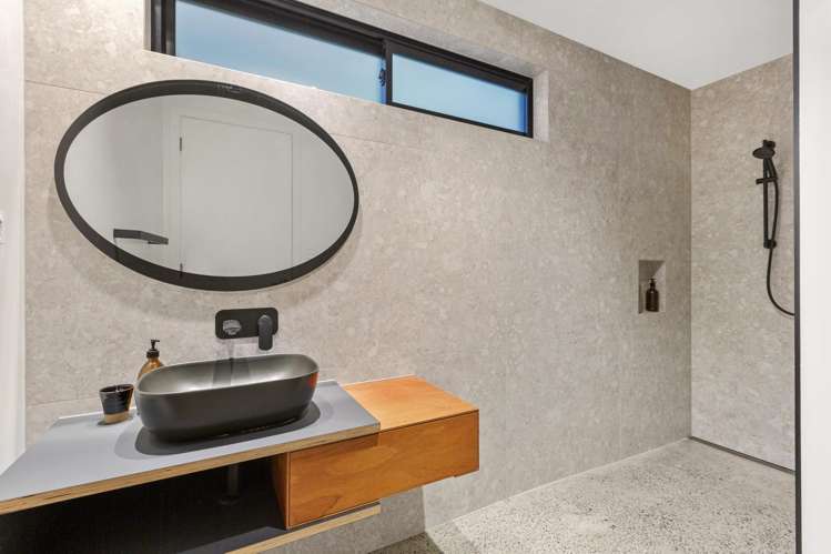 21 Point Street Raglan_28