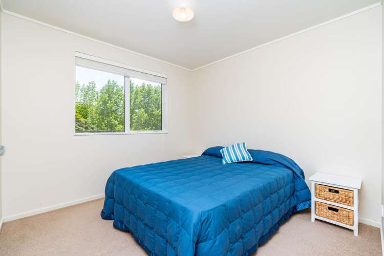 20 Taranga Road Langs Beach_15