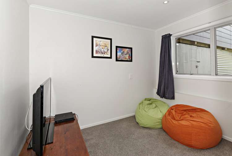 12 Hollywood Avenue Titirangi_15