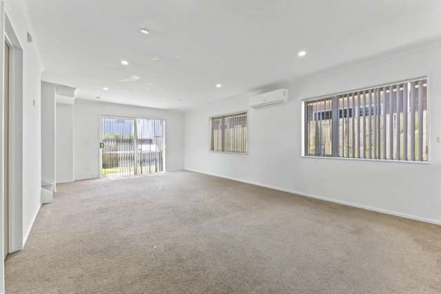 24 Dolbel Place Mangere East_2