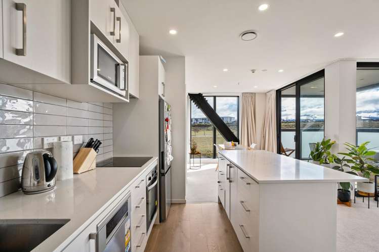 207/16 Mountain Ash Drive, Frankton_2