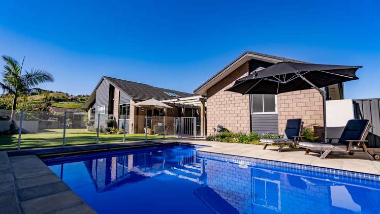 92 Kent Terrace Taradale_16