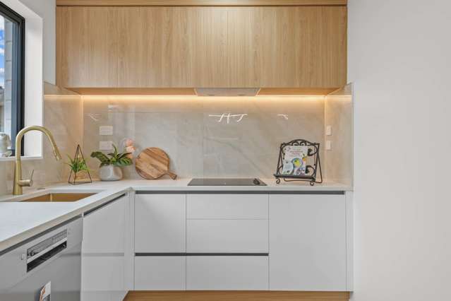 'The Ultimate Low-Maintenance Lifestyle"