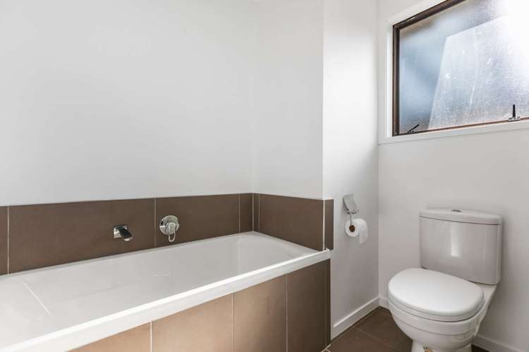 80 Sunvue Road Glen Eden_11