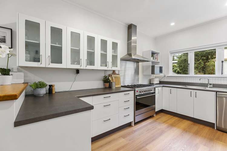 45 Severn Street Island Bay_7