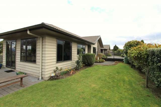 2/175 Tamamutu Street Taupo_1