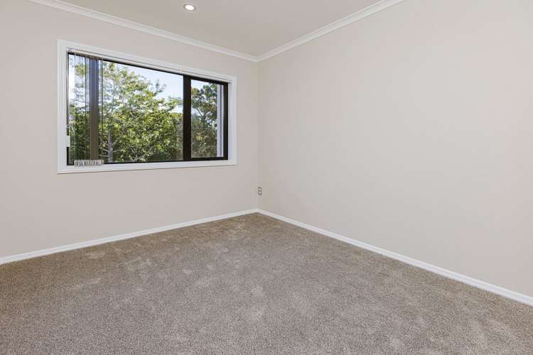 1/40 Mirrabooka Avenue Botany Downs_14