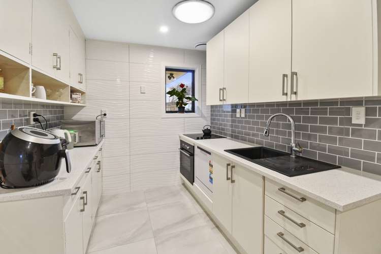 2/232 Saint George Street Papatoetoe_6