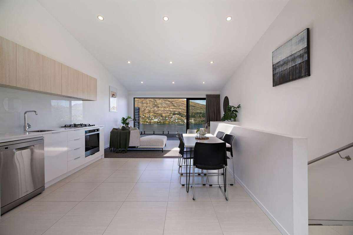 11 Highlands Close_1