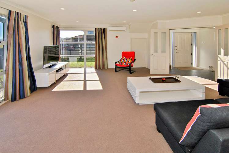 23 White Pine Avenue Woodridge_10